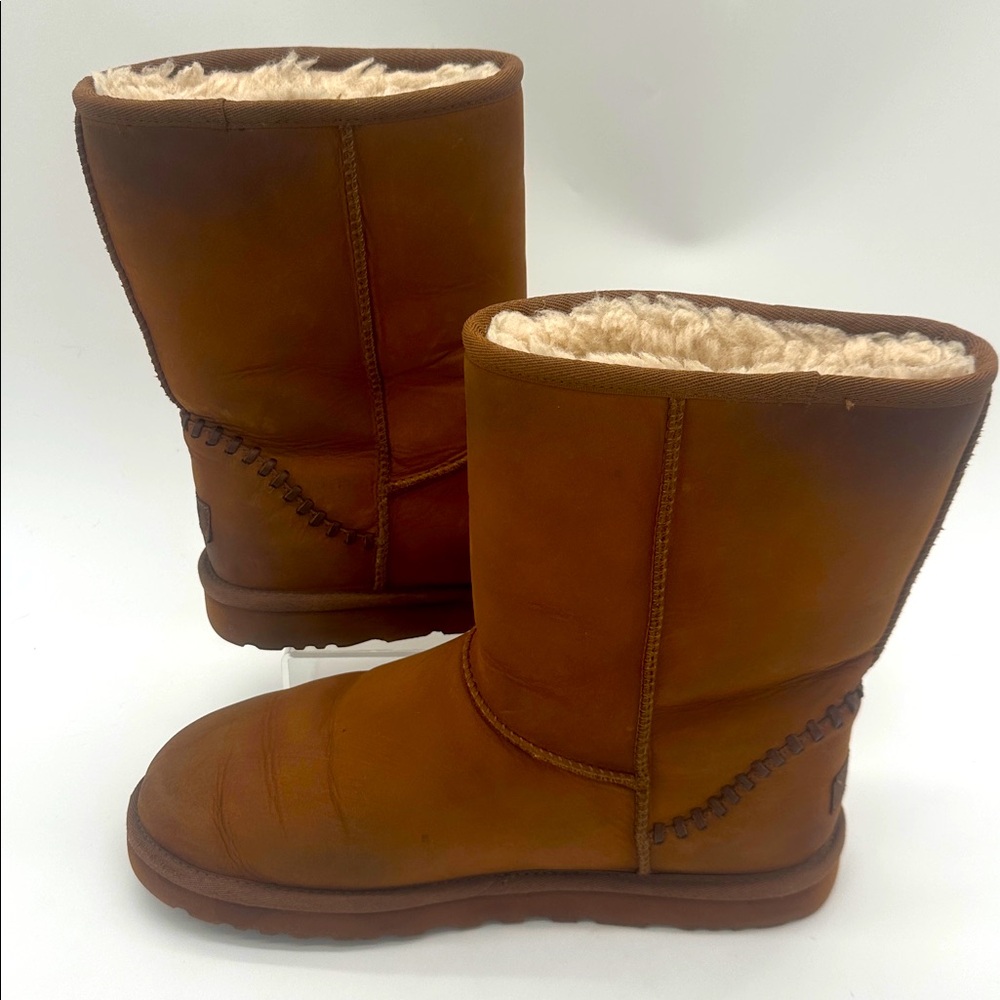Ugg Pendleton Classic Short Chestnut Shearling Bo… - image 2